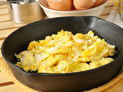 Scrambled eggs is soft and good for those with braces.